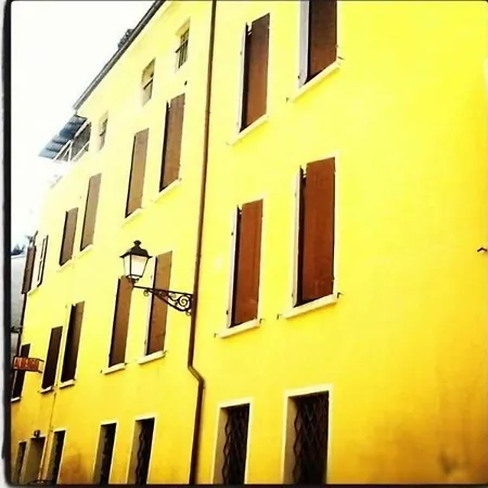 Ariosto Centro Storico 2* Reggio nell'Emilia