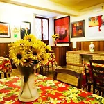 Ariosto Centro Storico Hotel