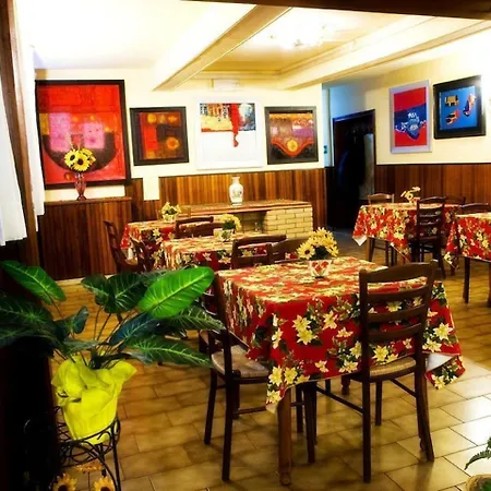 Ariosto Centro Storico Szálloda 2*