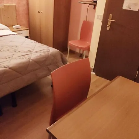 Szálloda Ariosto Centro Storico 2*