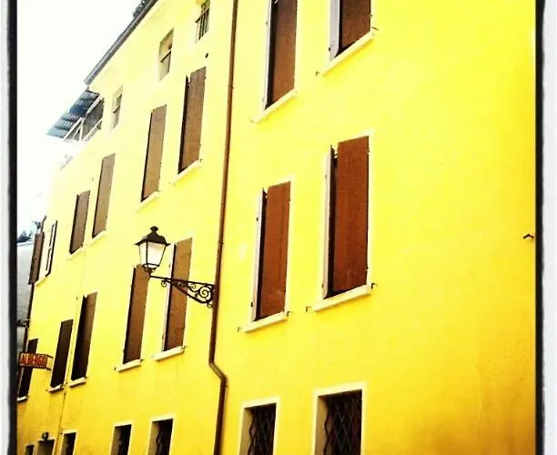 Ariosto Centro Storico Reggio nell'Emilia