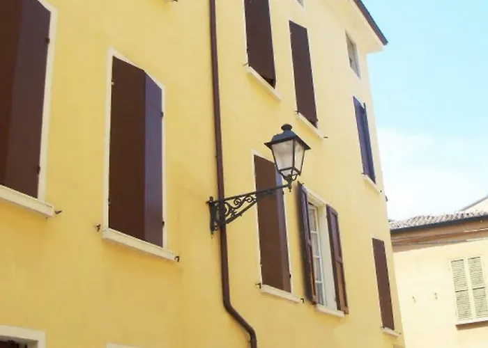 Ariosto Centro Storico Hotel